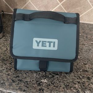 YETI Daytrip Lunchbox in Nordic Blue